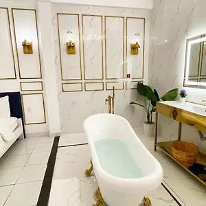 A In Glamour Ho Chi Minh City